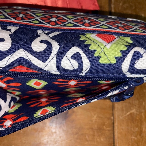 NWOT Vera Bradley Retired Pattern “Sun Valley” Tri-fold Wallet - Picture 7 of 9